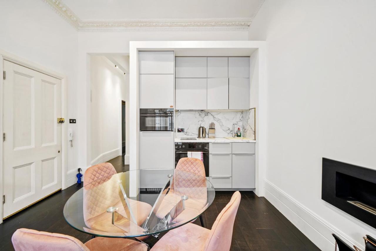 1 & 2 Bed Cosy Apartments Next To Earls Court Free Wifi London Exterior photo