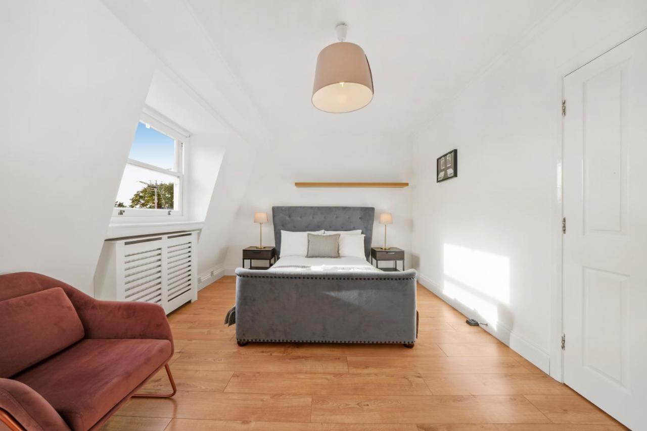 1 & 2 Bed Cosy Apartments Next To Earls Court Free Wifi London Exterior photo
